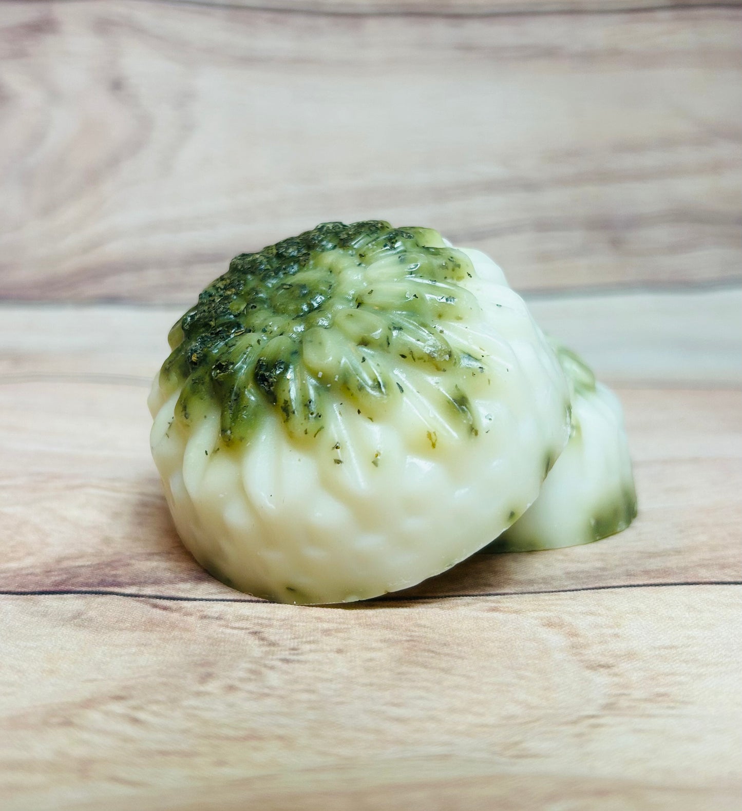 Lather Love Rosemary Mint Shampoo Bar – Natural, Organic Herbal Cleanse for Dry or Sensitive Scalp